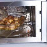 Can You Put Glass in The Microwave Oven?